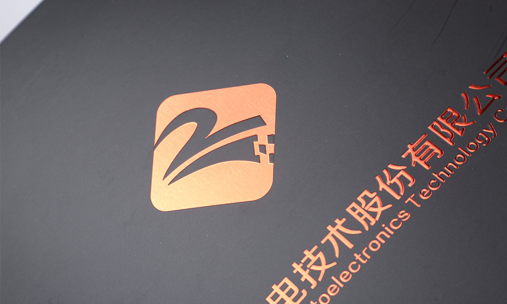 現(xiàn)在做畫冊設(shè)計制作一般多大？